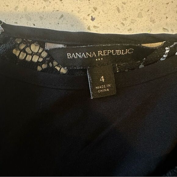 Banana Republic Factory Black Lace
3/4 Sleeve Dress Size 4 EUC - Picture 5 of 9